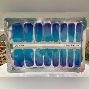 NWT Lily & Fox - Blue Gradient - Nail Art Wraps